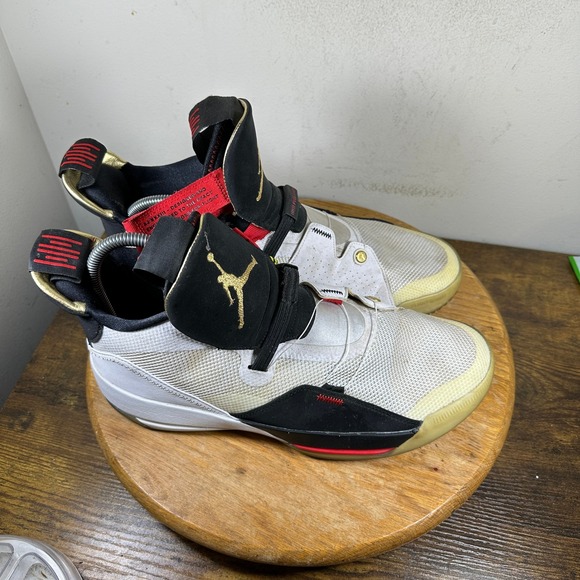 Jordan XXXIII 33 White Red Gold Basketball Shoes Mens Size 11 AQ8830-100